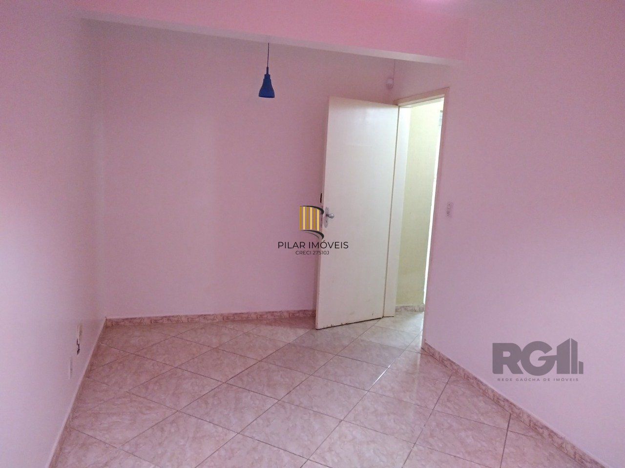 Casa 3 dormitórios, 1 suíte, vaga de garagem, Bairro Princesa Izabel