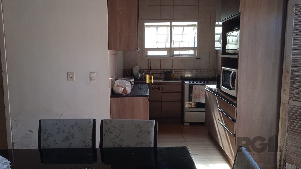 Casa 3 dormitórios, vagas de garagem, Bairro Vila Cachoeirinha