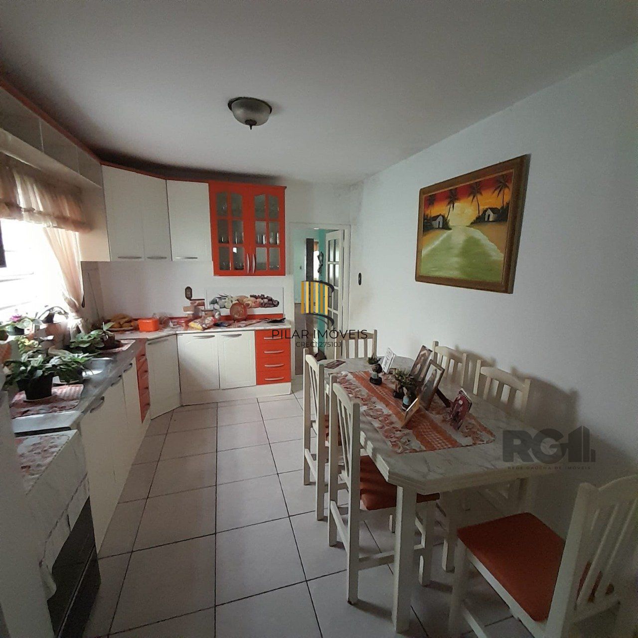 Casa 2 dormitórios, vaga de garagem, bairro São Judas Tadeu