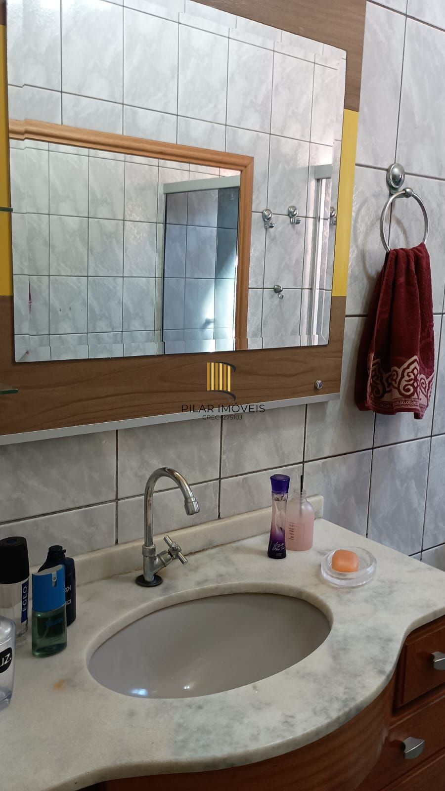 Casa 3 dormitórios, 1 suíte, 2 vagas, Bairro Monte Carlo