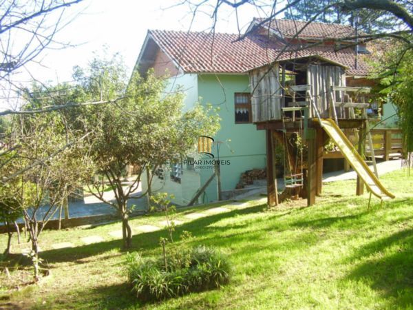 Sítio 3 dormitórios no bairro Neópolis