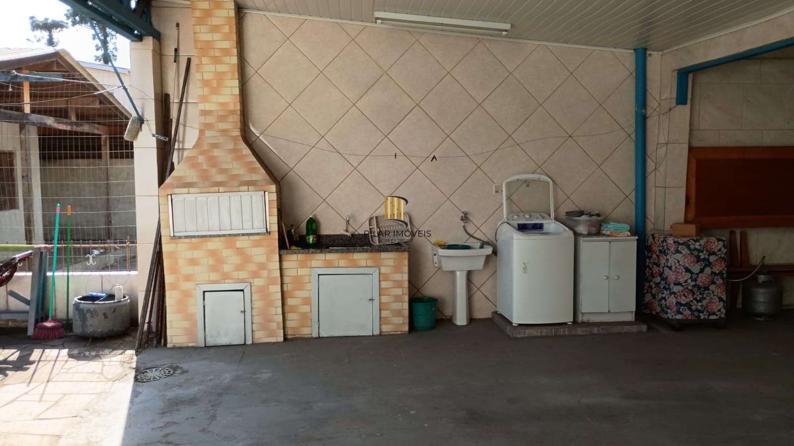 Casa 2 dormitórios, 7 vagas garagem, Bairro Bom Princípio