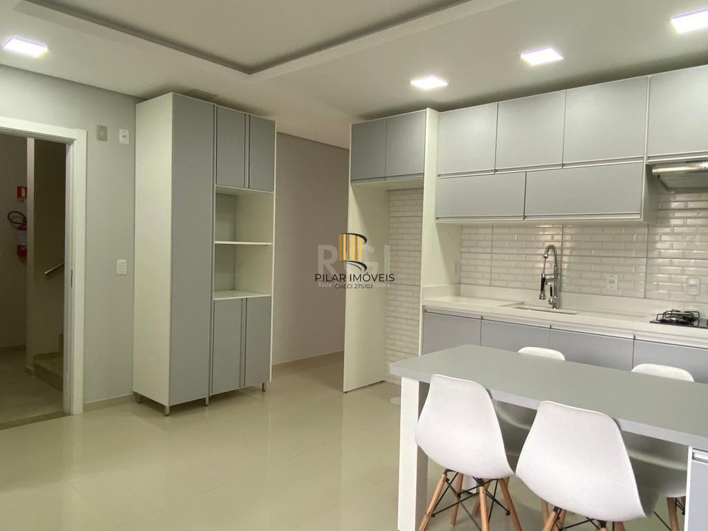 Apartamento 2 dorms, 2 vagas, Bairro Jardim do Bosque