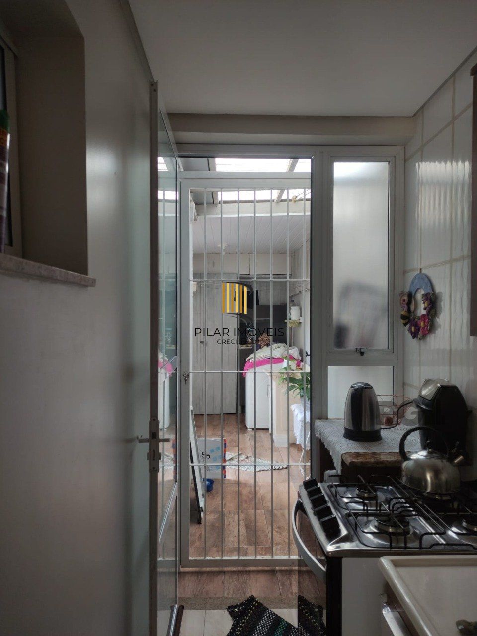 Apartamento térreo semi mobiliado, 2 dormitórios, 1 suíte, 1 vaga Bairro Vera Cruz