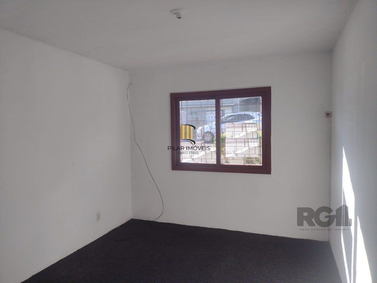 Casa 2 dormitórios, 1 vaga, Bairro Vila Cachoeirinha