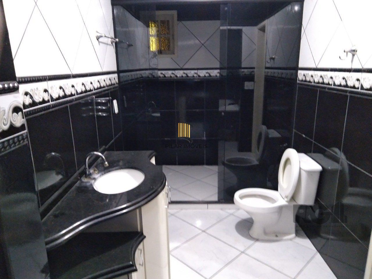 Casa 3 dormitórios, 1 suíte, vaga de garagem, Bairro Princesa Izabel