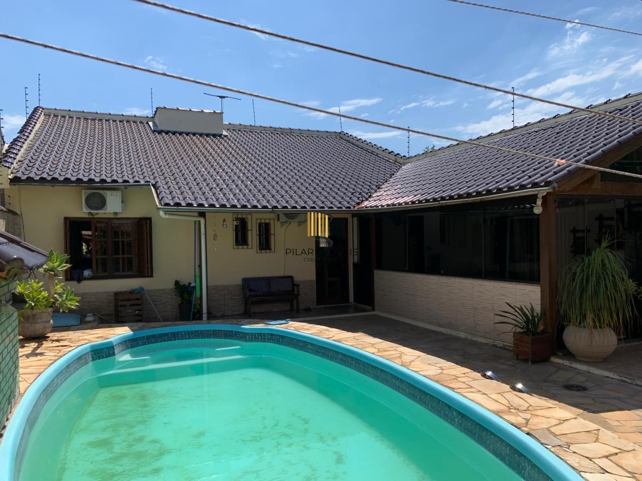 Casa 3 dormitórios, 2 vagas, Bairro Imbui