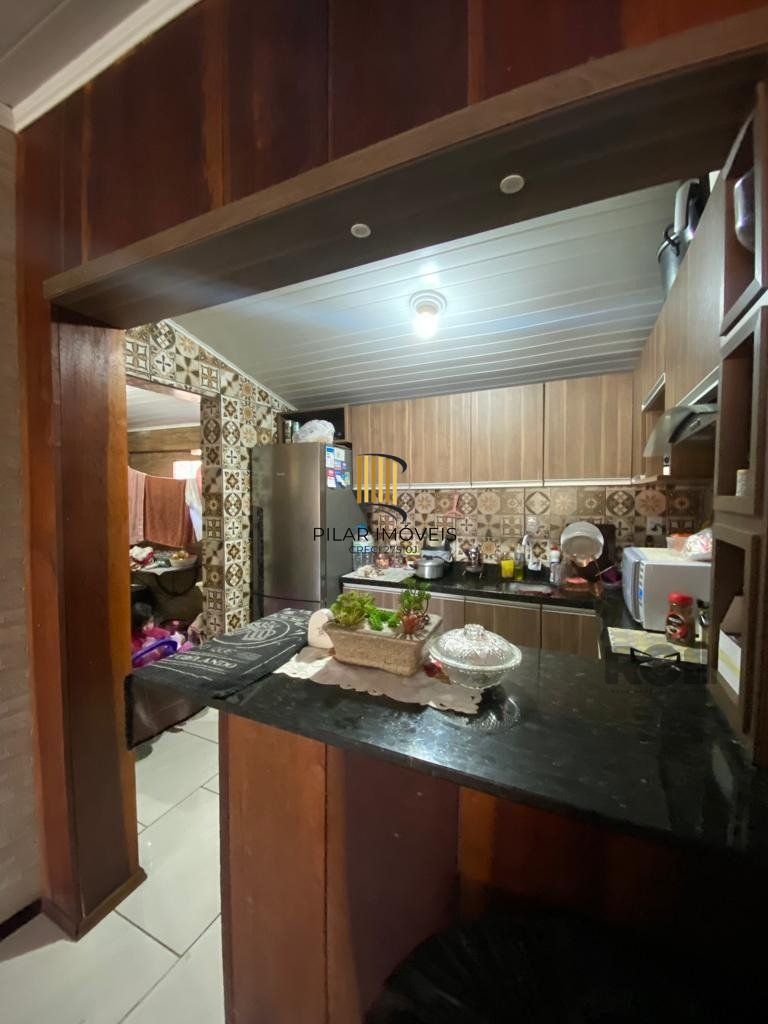 Casa 2 dormitórios, vaga de garagem, Bairro Pq dos Eucalípitos