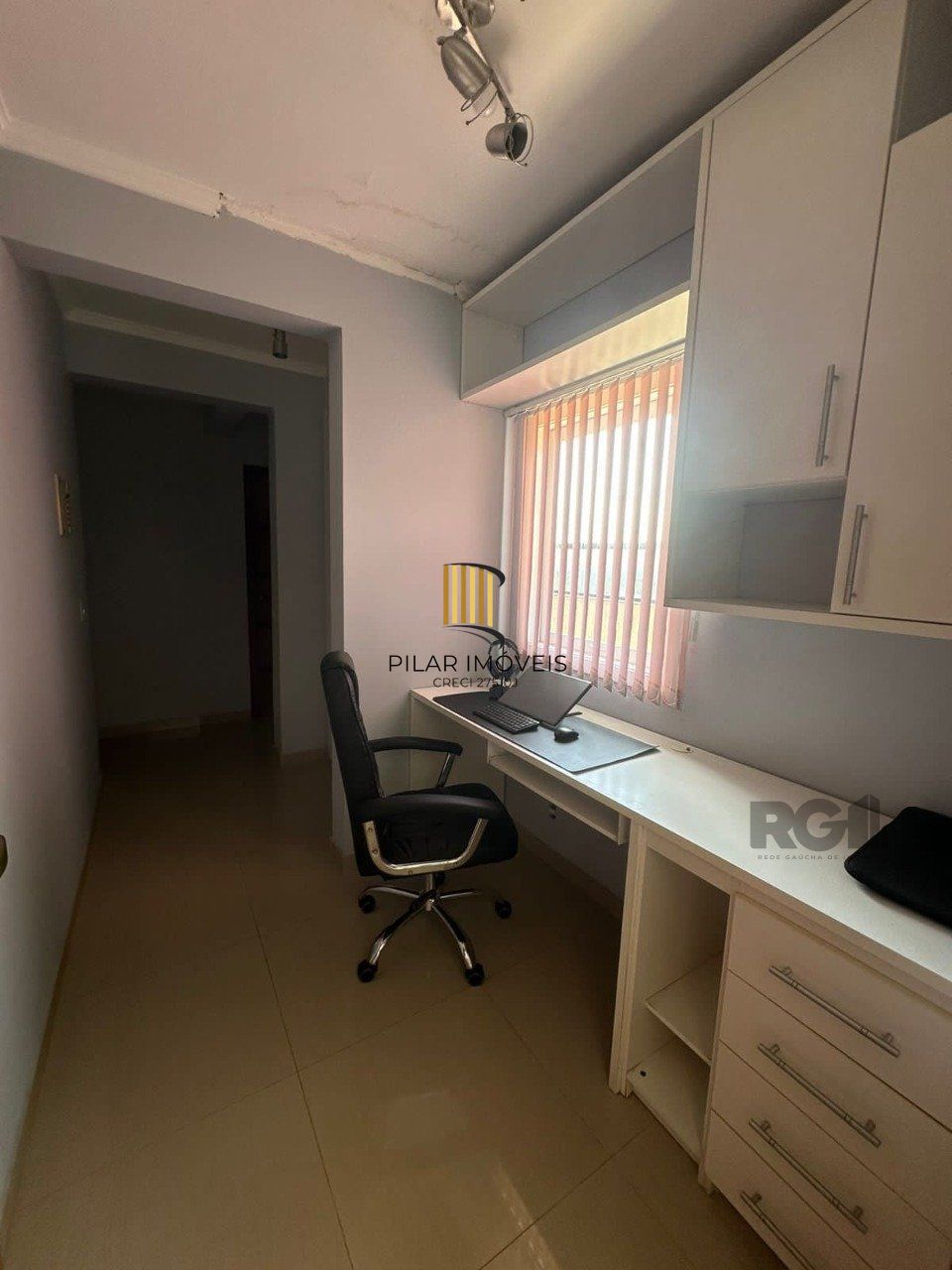 Apartamento cobertura 3 dormitórios, 1 suíte, vaga de garagem, Bairro Vila Cachoeirinha
