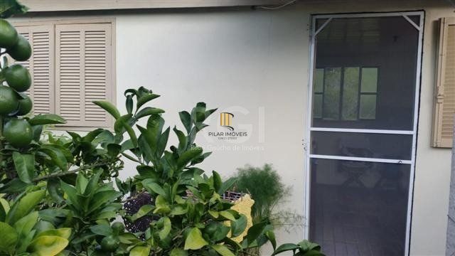 Casa para Venda - 300m², 2 dormitórios, sendo 1 suites, 1 vaga - Lami