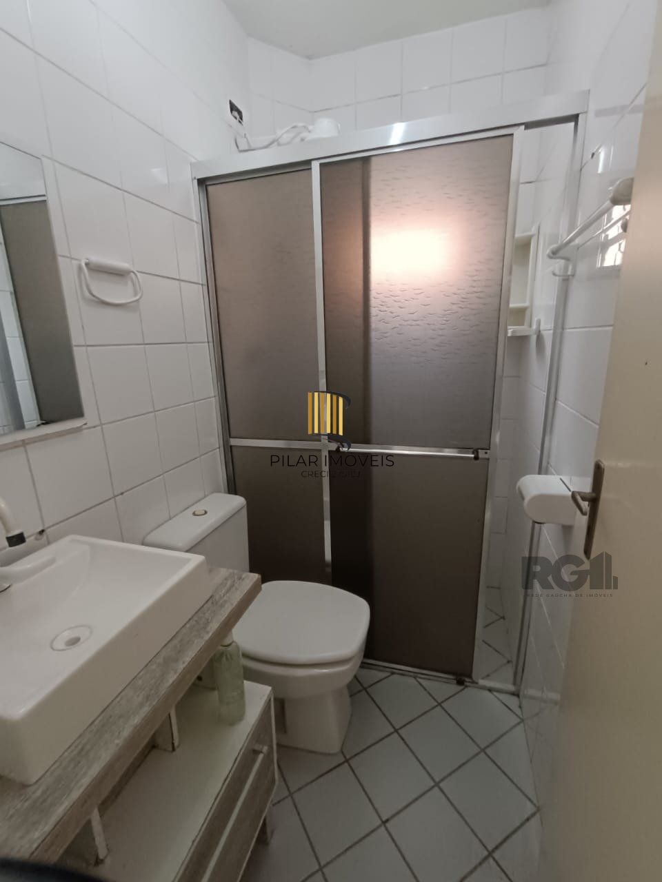 Apartamento 2 dormitórios, vaga de garagem, Bairro Vila Cachoeirinha