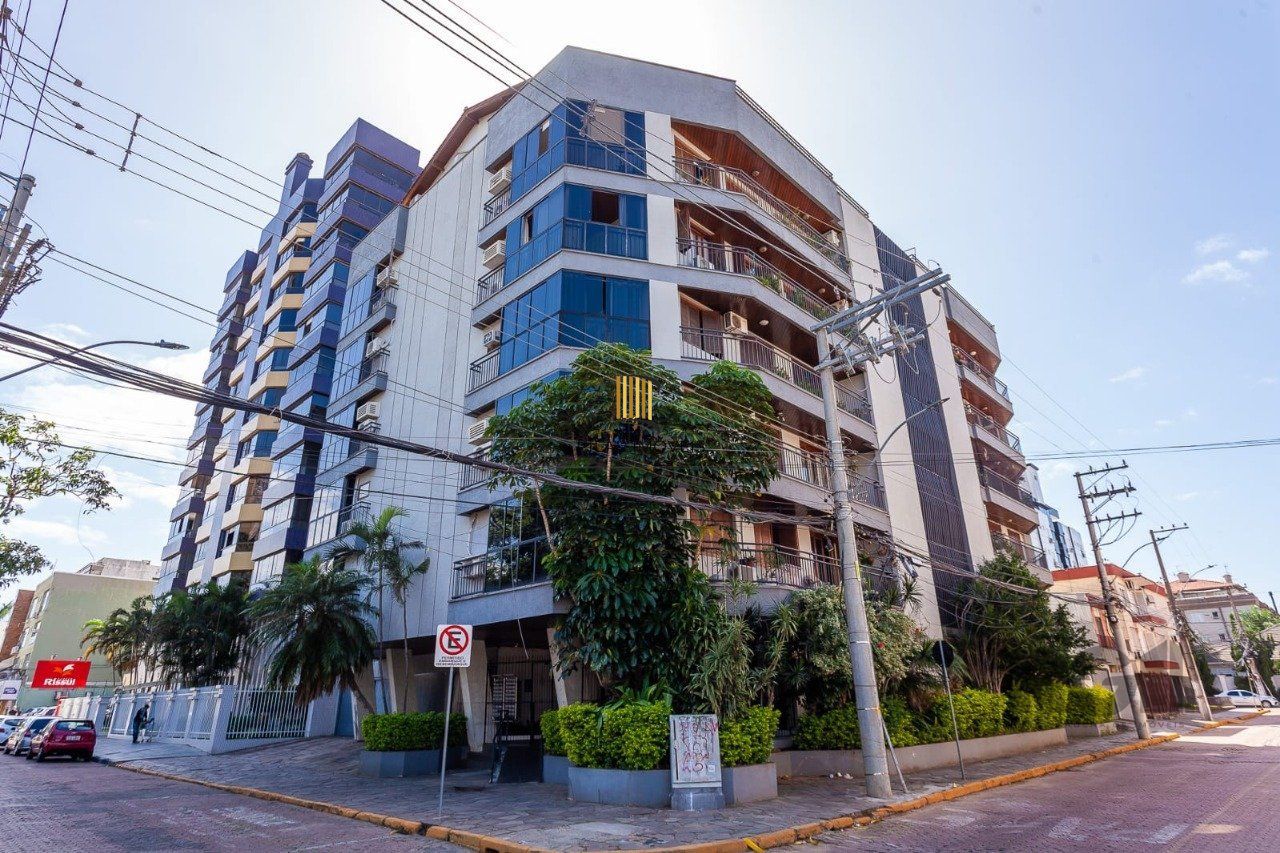 Apartamento semi mobiliado, 3 dormitórios, 1 suíte, vaga de garagem, Bairro Eunice Nova