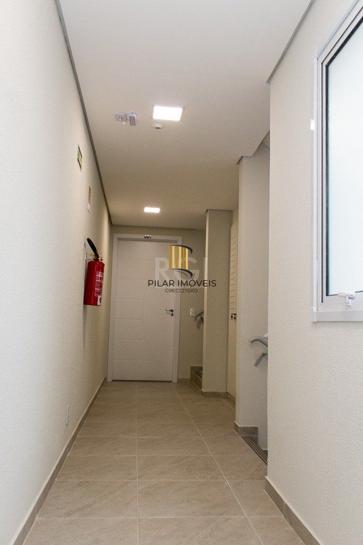 Apartamento 2 dormitórios no bairro Vila Monte Carlo