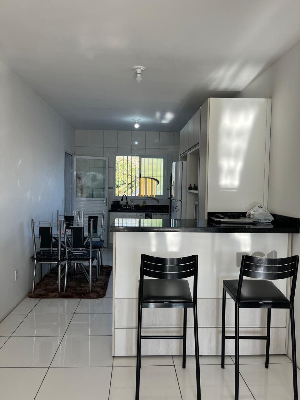 Apartamento 2 dormitórios, 1 vaga, Bairro Jardim América