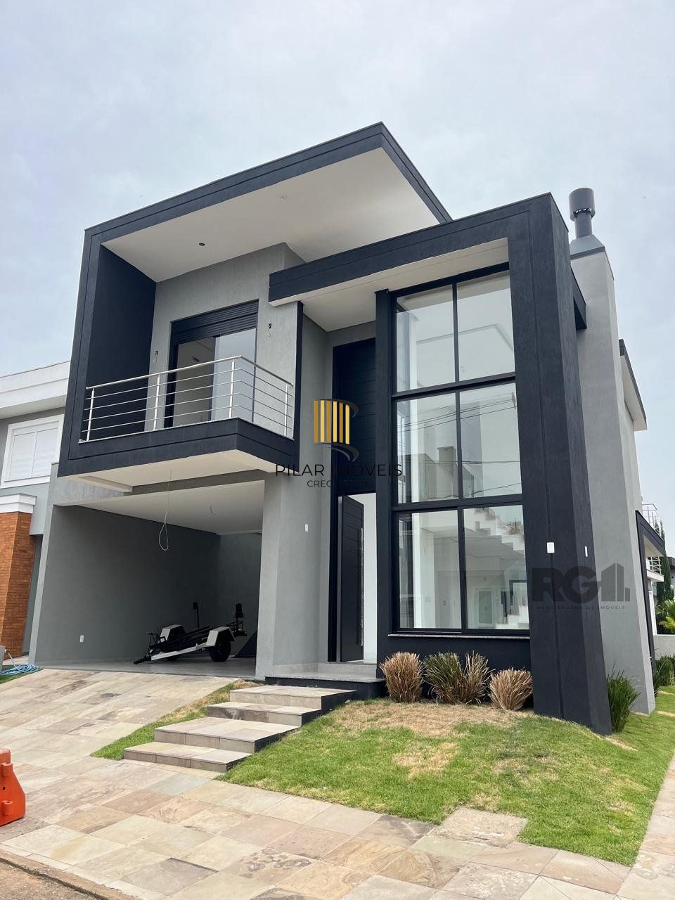 Casa sobrado em condomínio, 3 dormitórios, 1 suíte, 2 vagas, Bairro Central Park - Pilar Imóveis