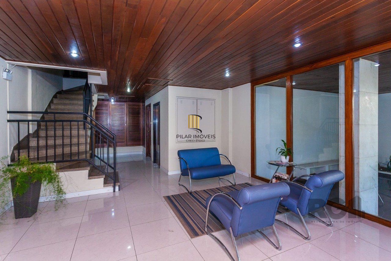 Apartamento semi mobiliado, 3 dormitórios, 1 suíte, vaga de garagem, Bairro Eunice Nova