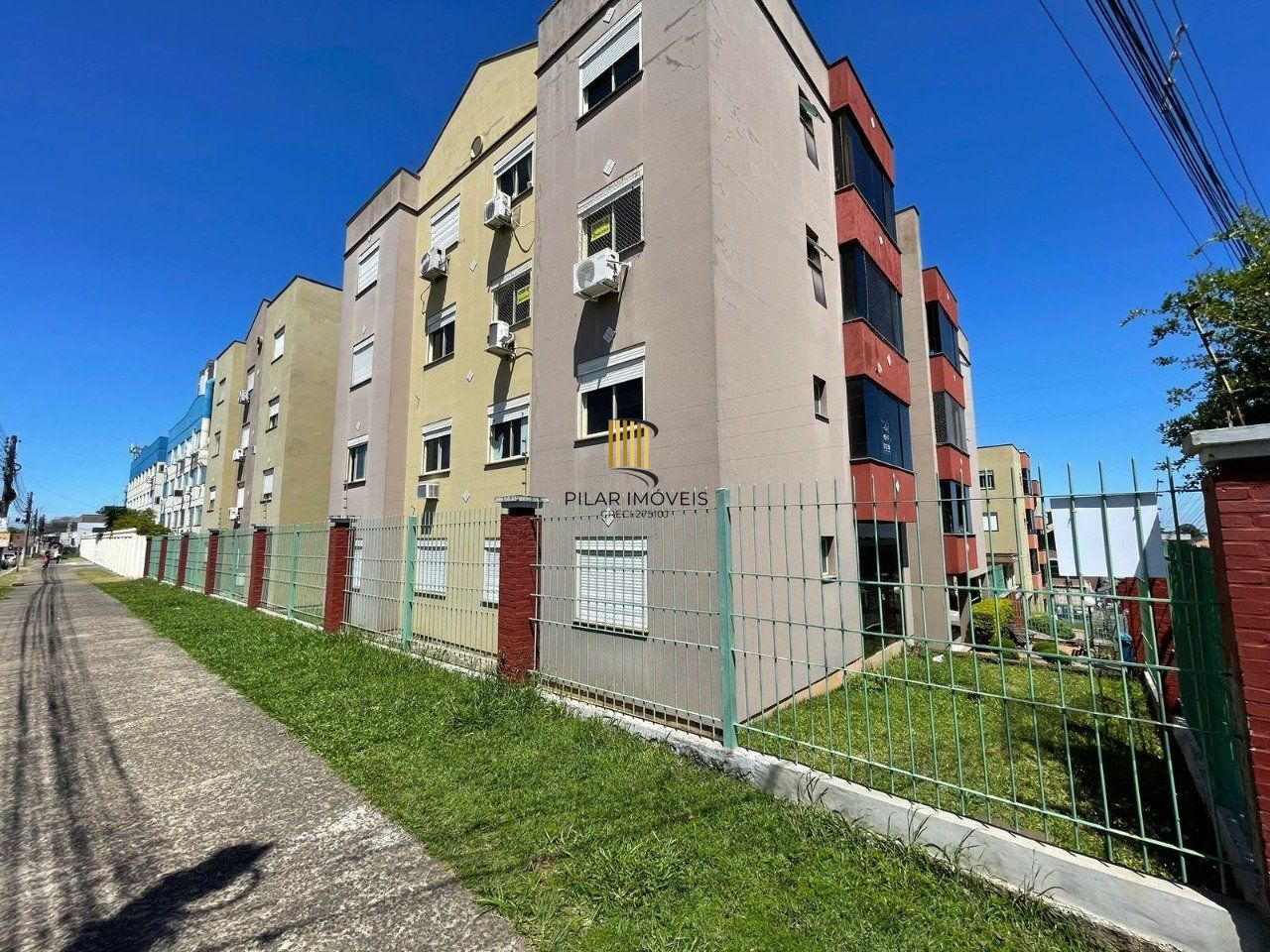 Apartamento 2 dormitórios, 1 box, Bairro Monte Carlo