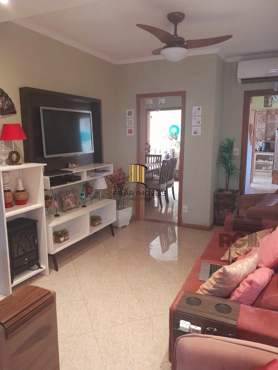 Casa 3 dormitórios, 1 suíte, vaga de garagem, Bairro Parque da Matriz
