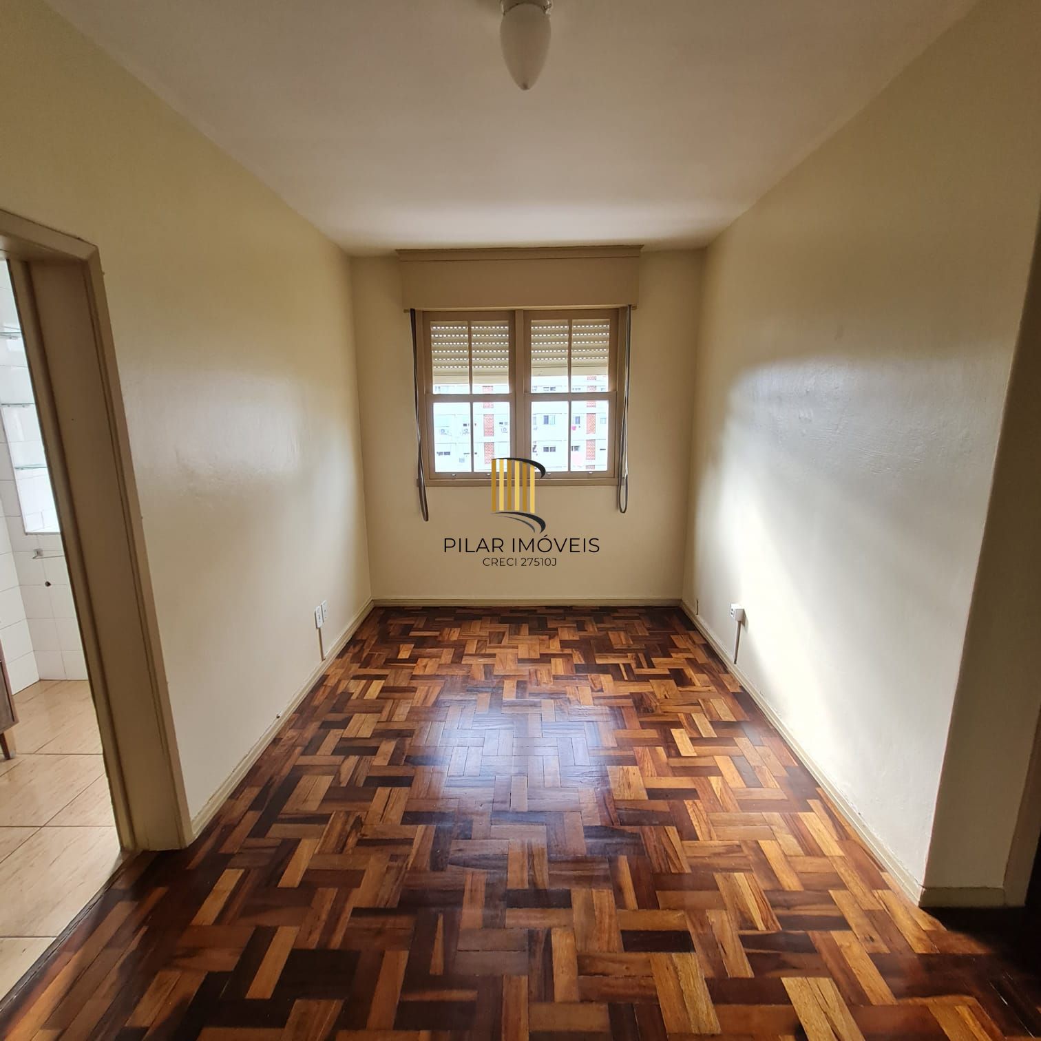 APTO DESOCUPADO IMEDIAÇÕES IGREJA SANTO ANTONIO