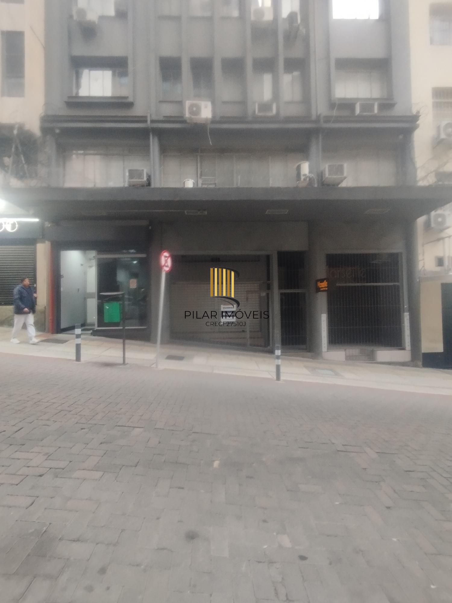 Sala Comercial 1 dormitório no bairro Centro Histórico