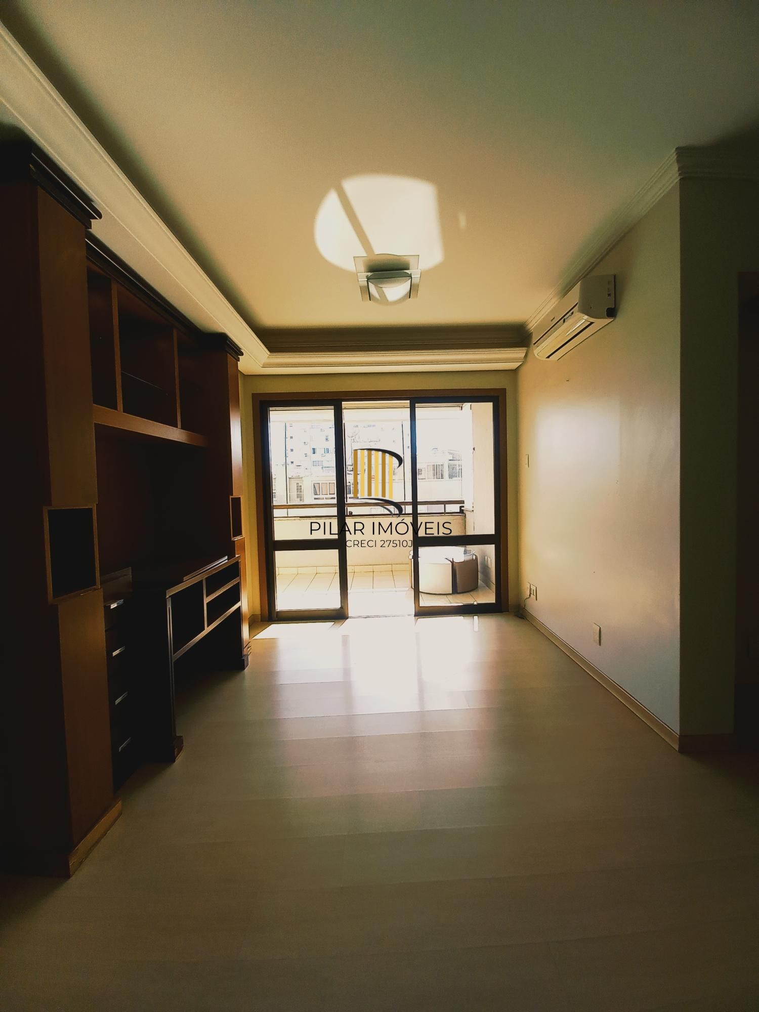 APARTAMENTO BAIRRO SANTANA COM 2 QUARTOS 2 GARAGENS