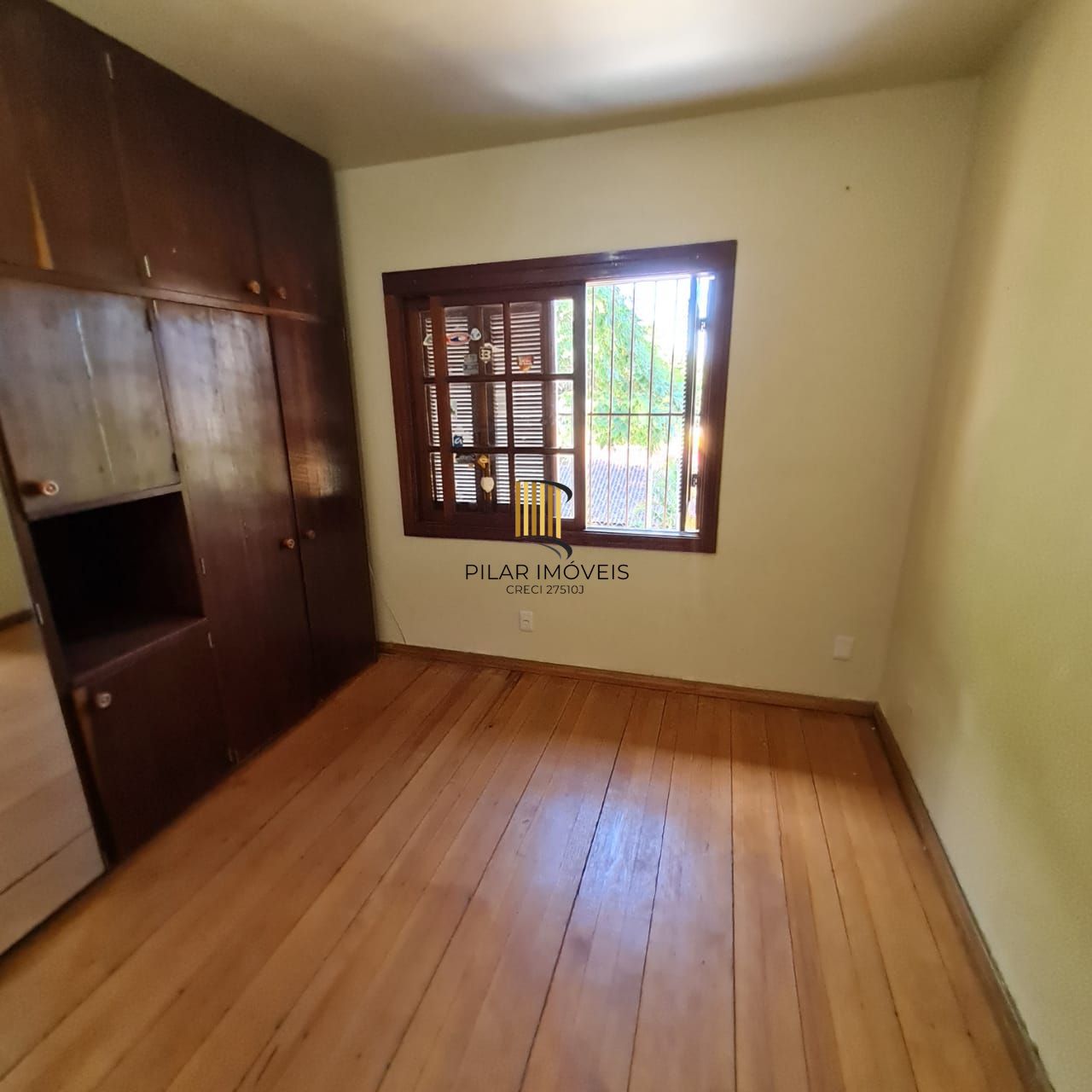 Casa 4 dormitórios no bairro Medianeira