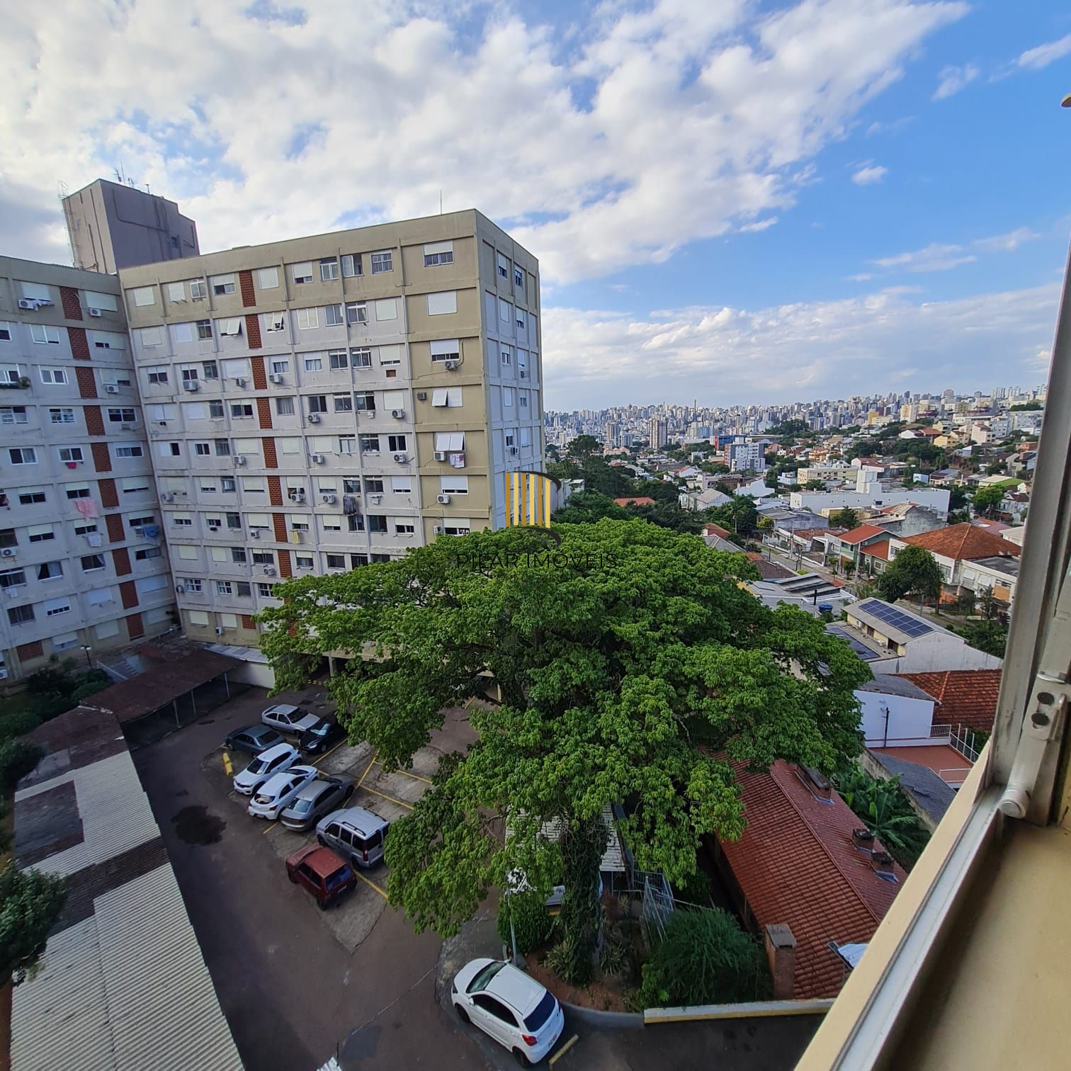APTO DESOCUPADO IMEDIAÇÕES IGREJA SANTO ANTONIO