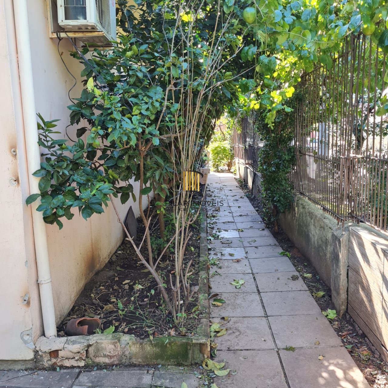 CASA PRÓXIMO PUC/RS E TERCEIRA PERIMETRAL