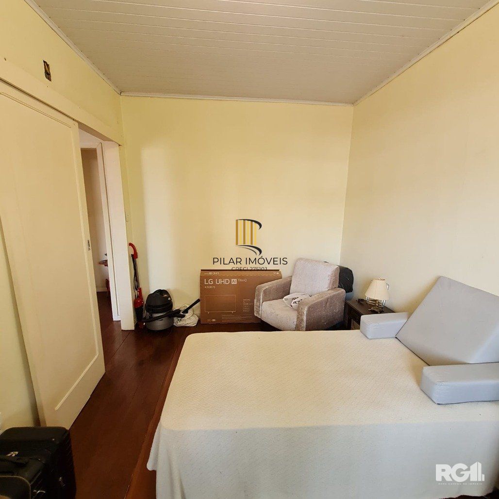Casa 2 dormitórios no bairro Jardim  Botânico