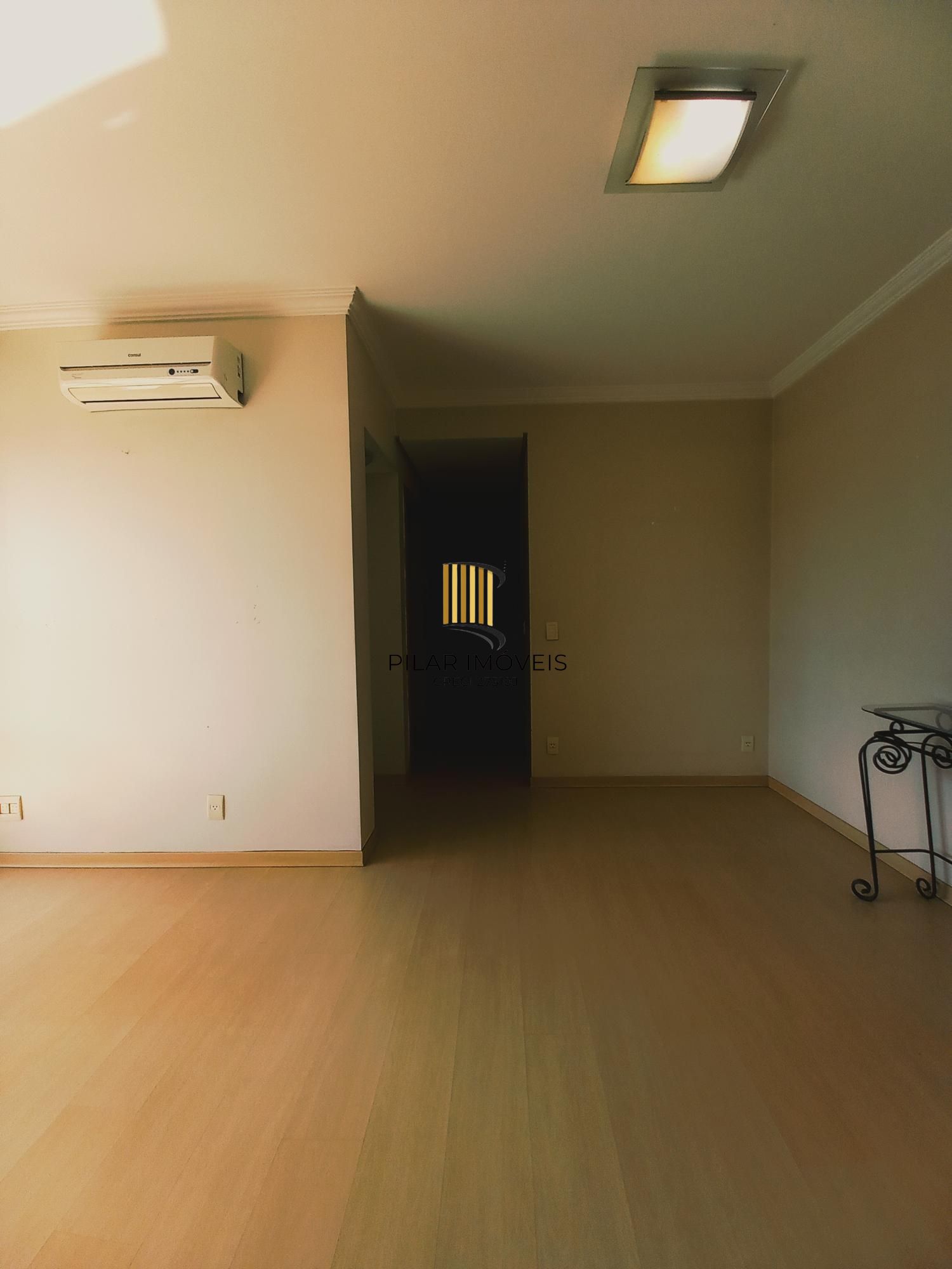 APARTAMENTO BAIRRO SANTANA COM 2 QUARTOS 2 GARAGENS