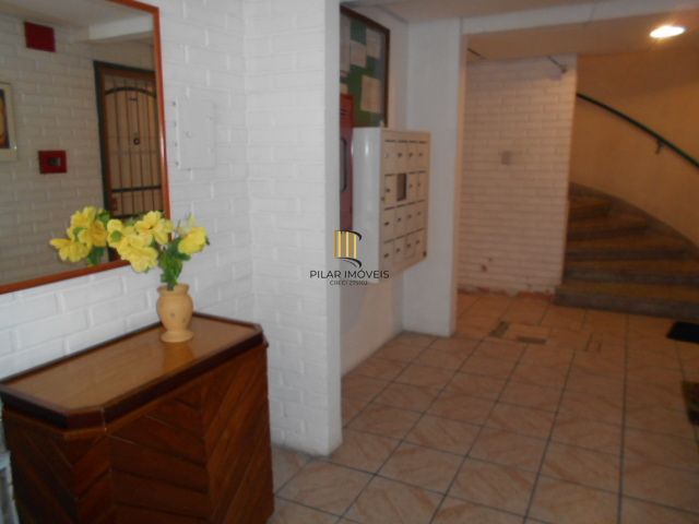 APTO DESOCUPADO PRÓXIMO HOSPITAL PUC/RS