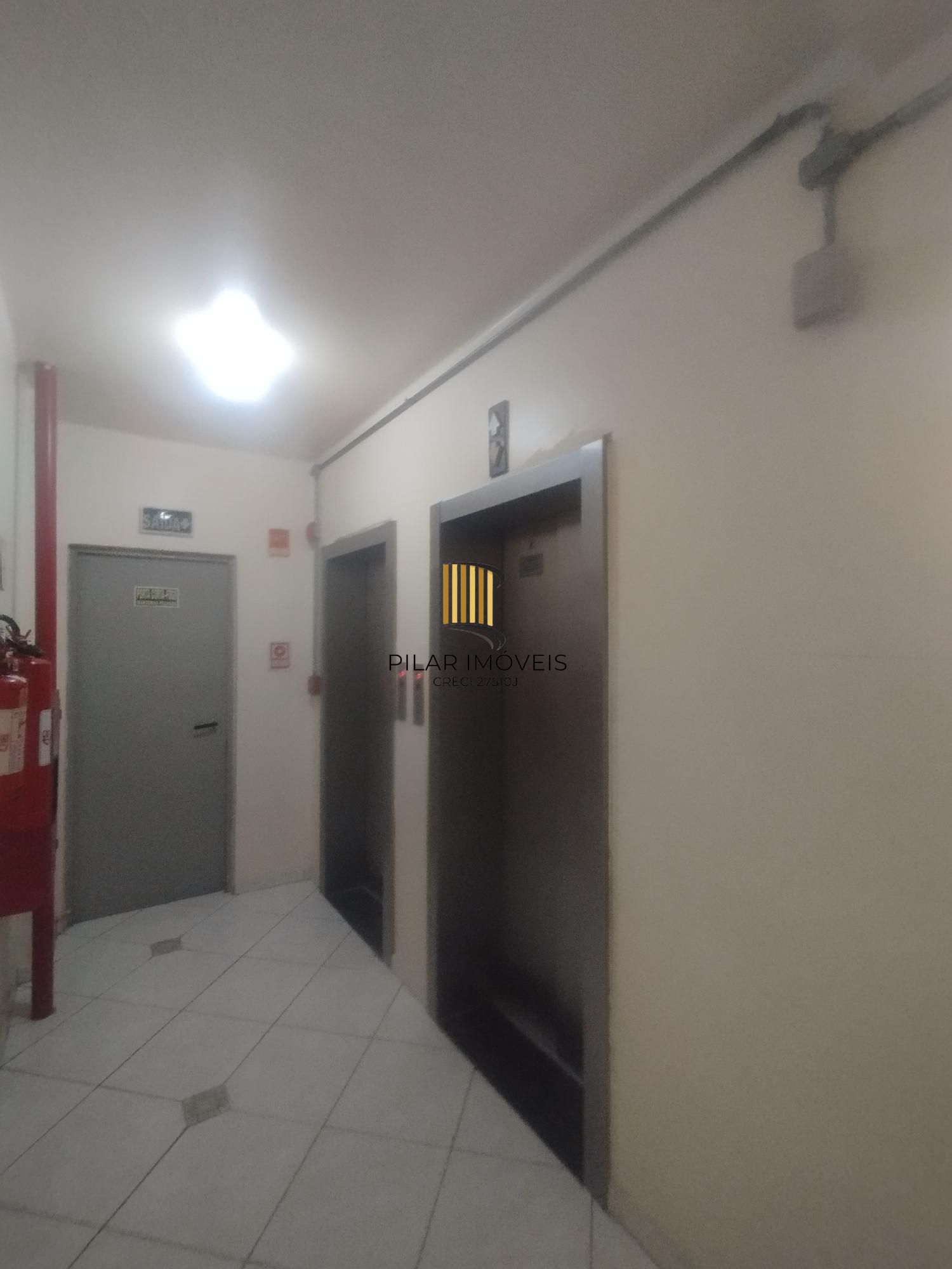 Sala Comercial 1 dormitório no bairro Centro Histórico