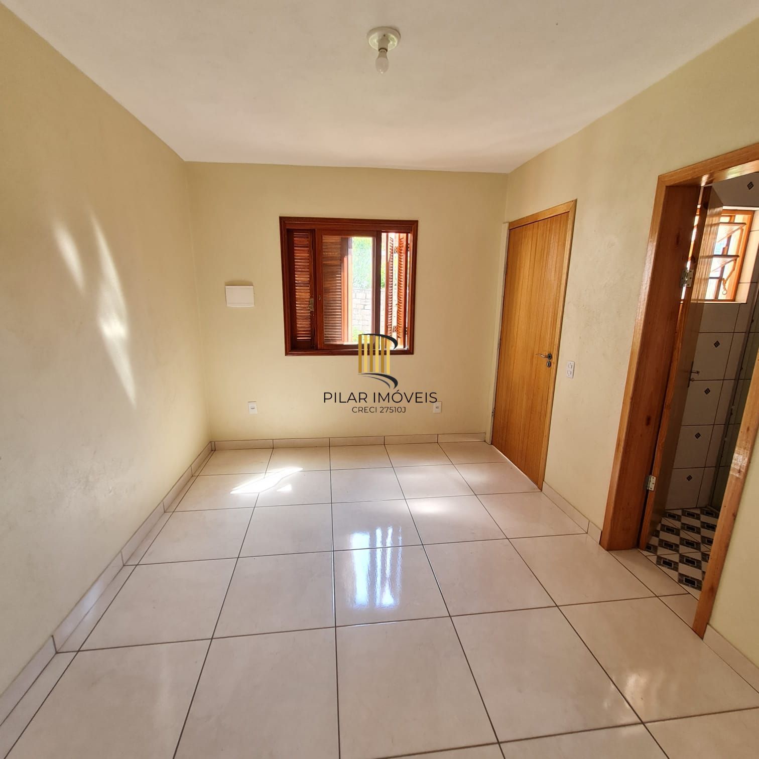 CASA EM CONDOMINIO
