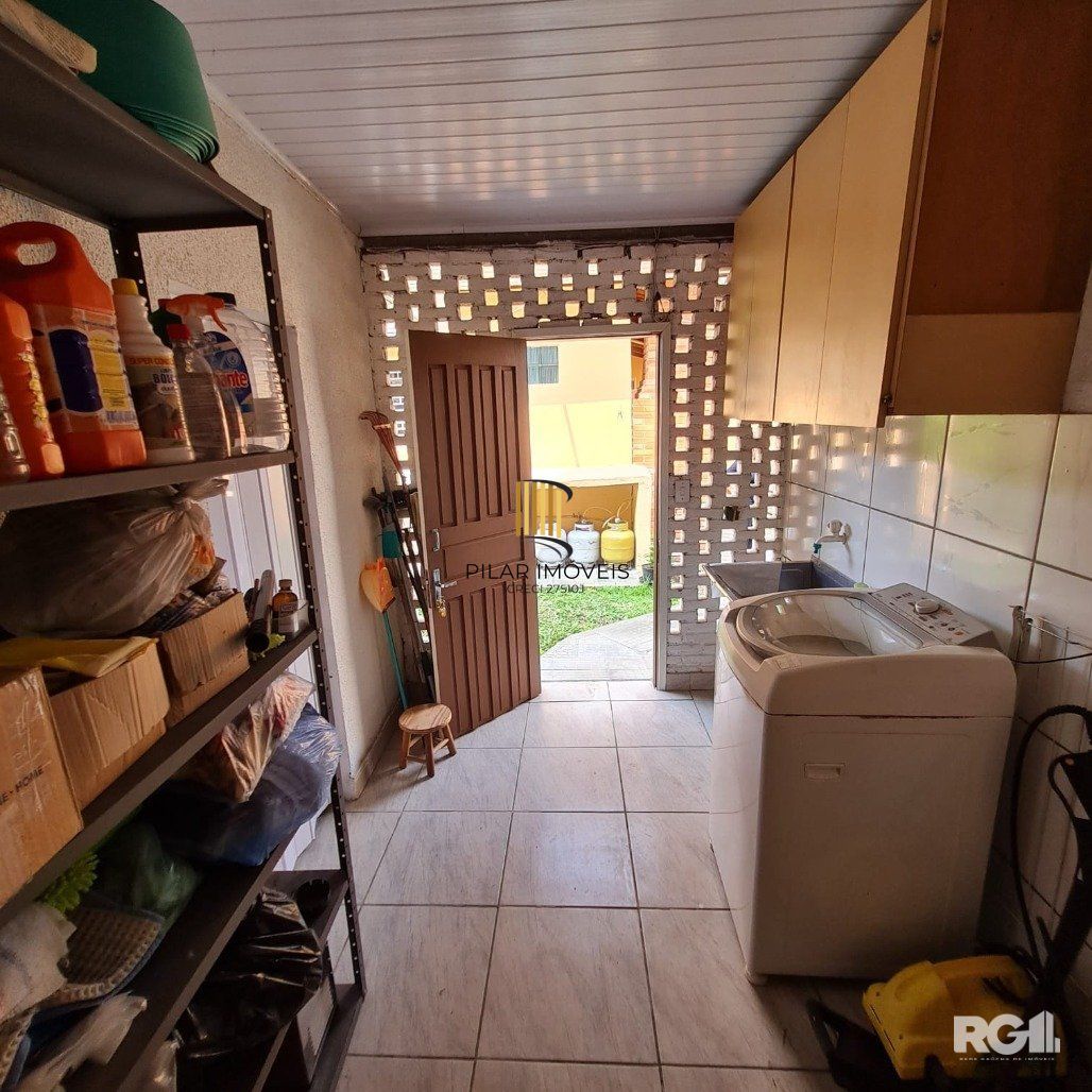 Casa 2 dormitórios no bairro Jardim  Botânico