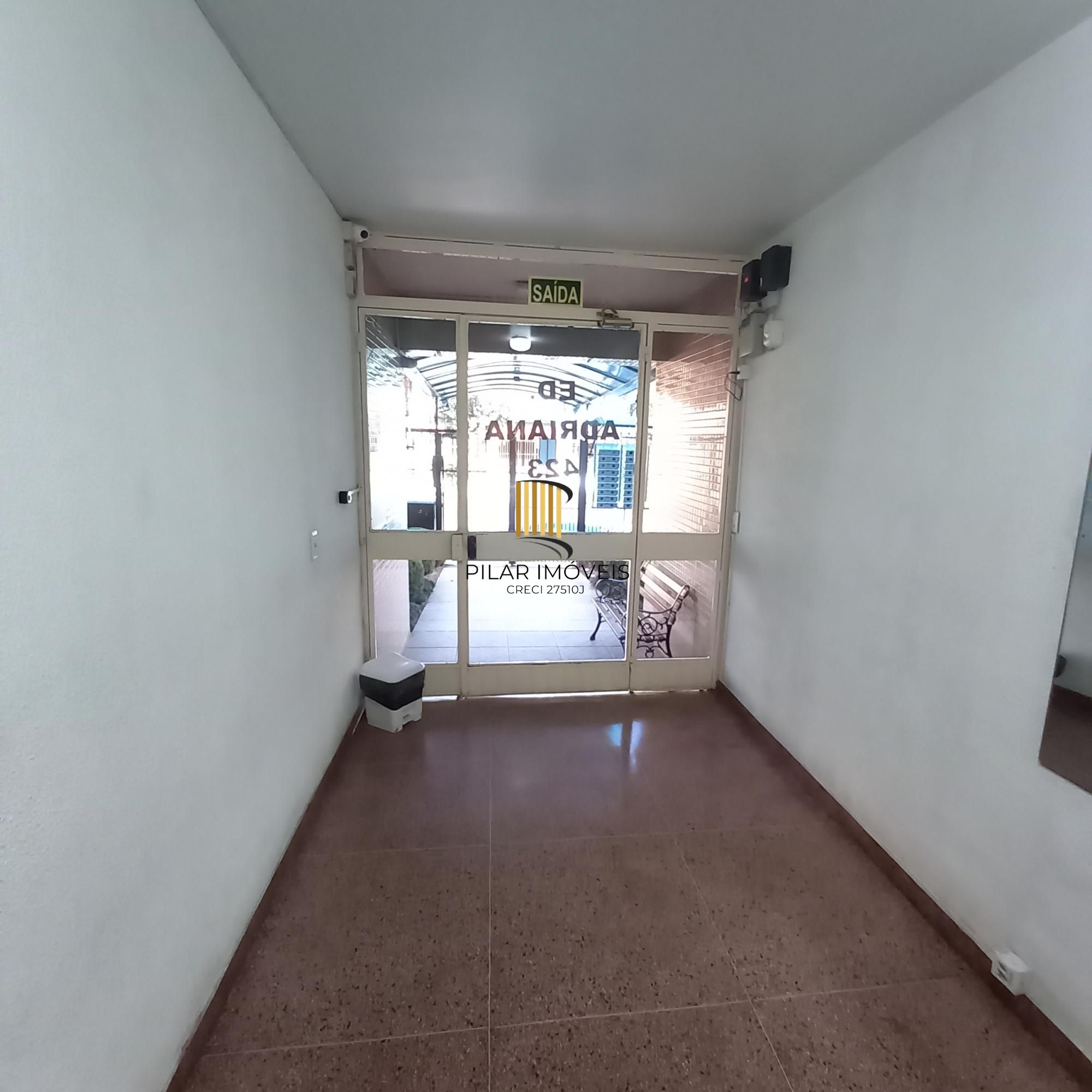 AMPLO JK TÉRREO - DESOCUPADO