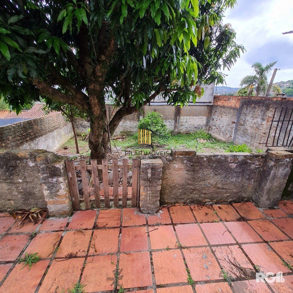 Casa 3 dormitórios no bairro Vila João Pessoa