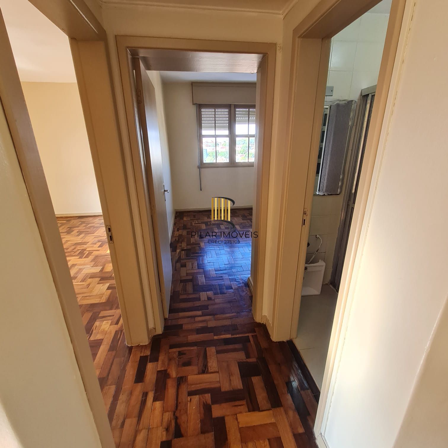 APTO DESOCUPADO IMEDIAÇÕES IGREJA SANTO ANTONIO