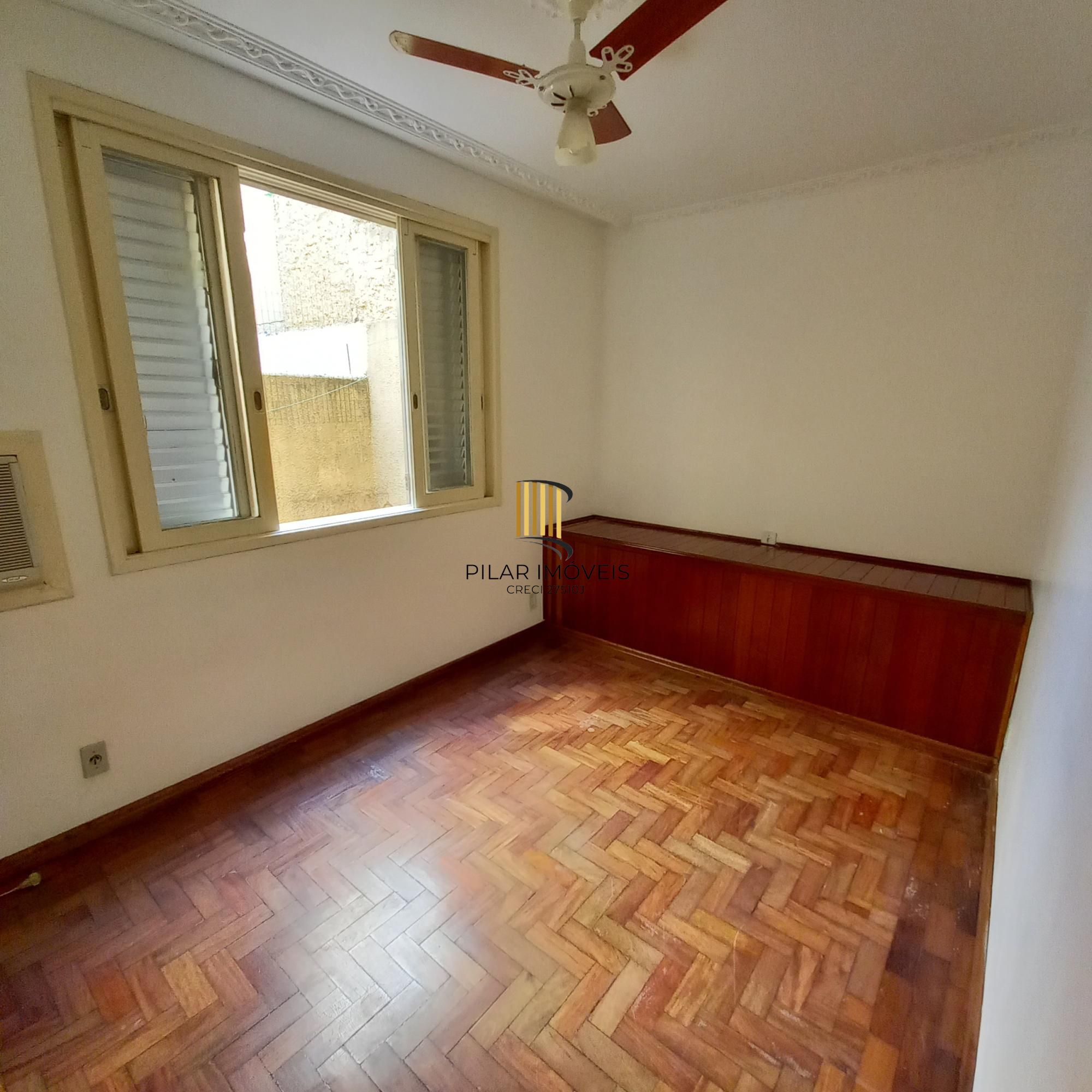 APTO TÉRREO COM PATIO PRIVATIVO 03 QUARTOS