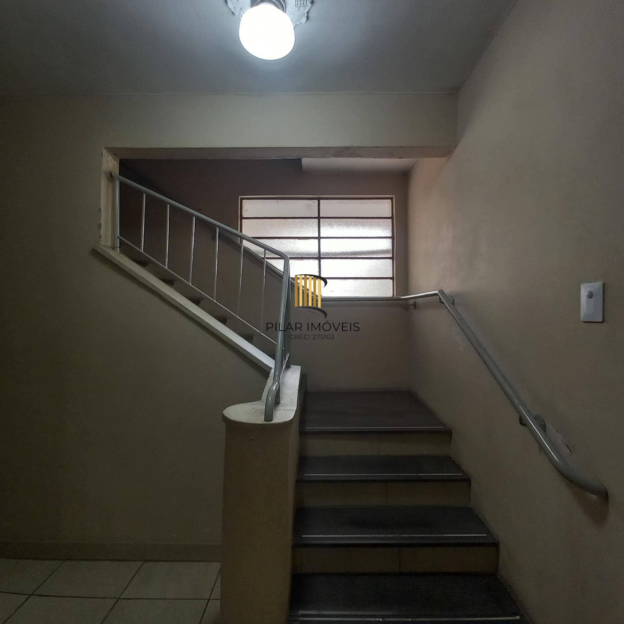APARTAMENTO JK DESOCUPADO