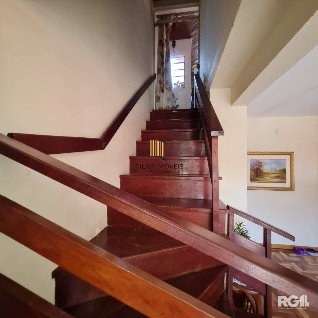 Casa 4 dormitórios no bairro Vila João Pessoa