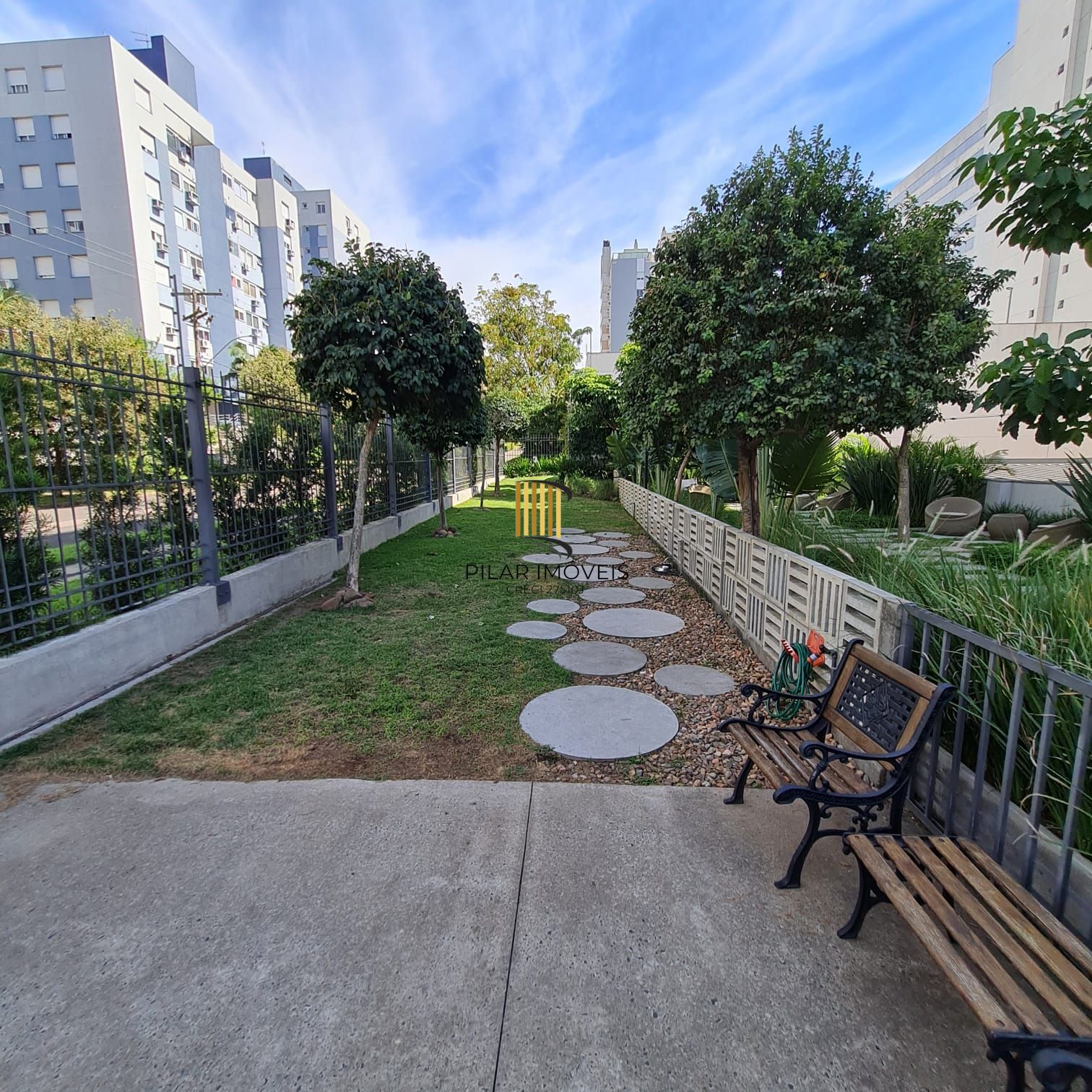 Apartamento 3 dormitórios no bairro Chácara das Pedras