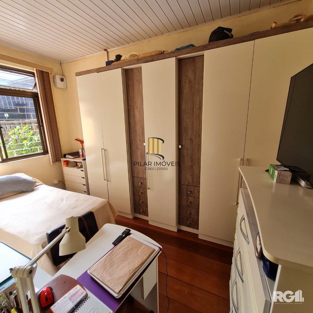 Casa 2 dormitórios no bairro Jardim  Botânico