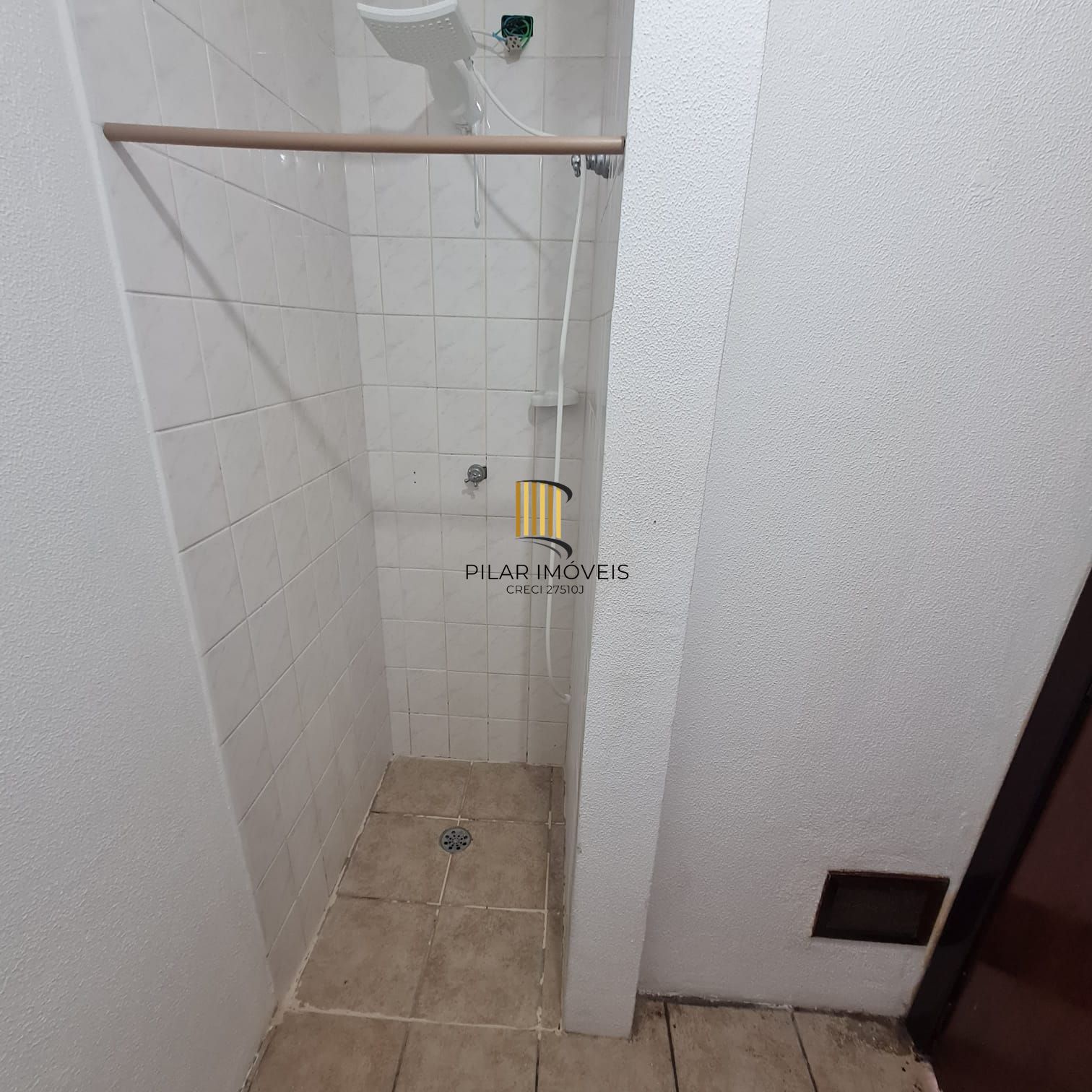 Kitnet desocupado próximo Shopping Bourbon Ipiranga