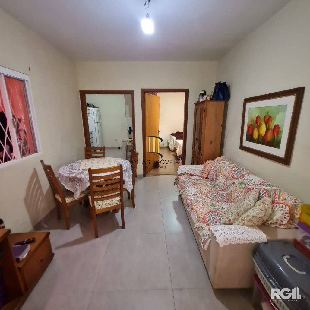 Casa 4 dormitórios no bairro Vila João Pessoa