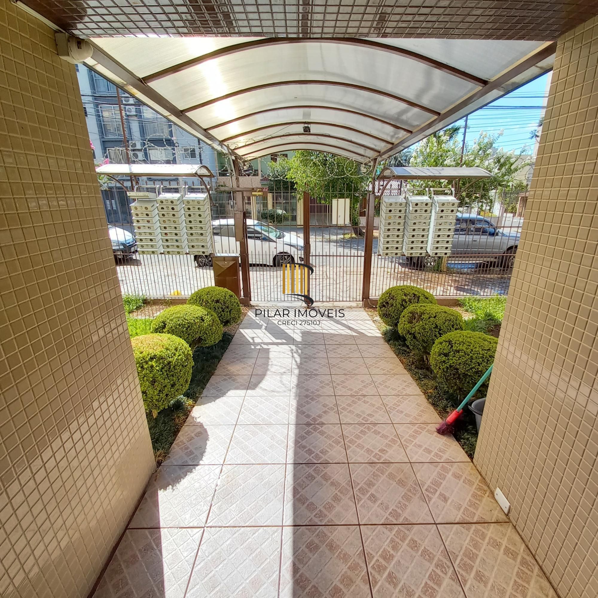 AMPLO JK TÉRREO - DESOCUPADO