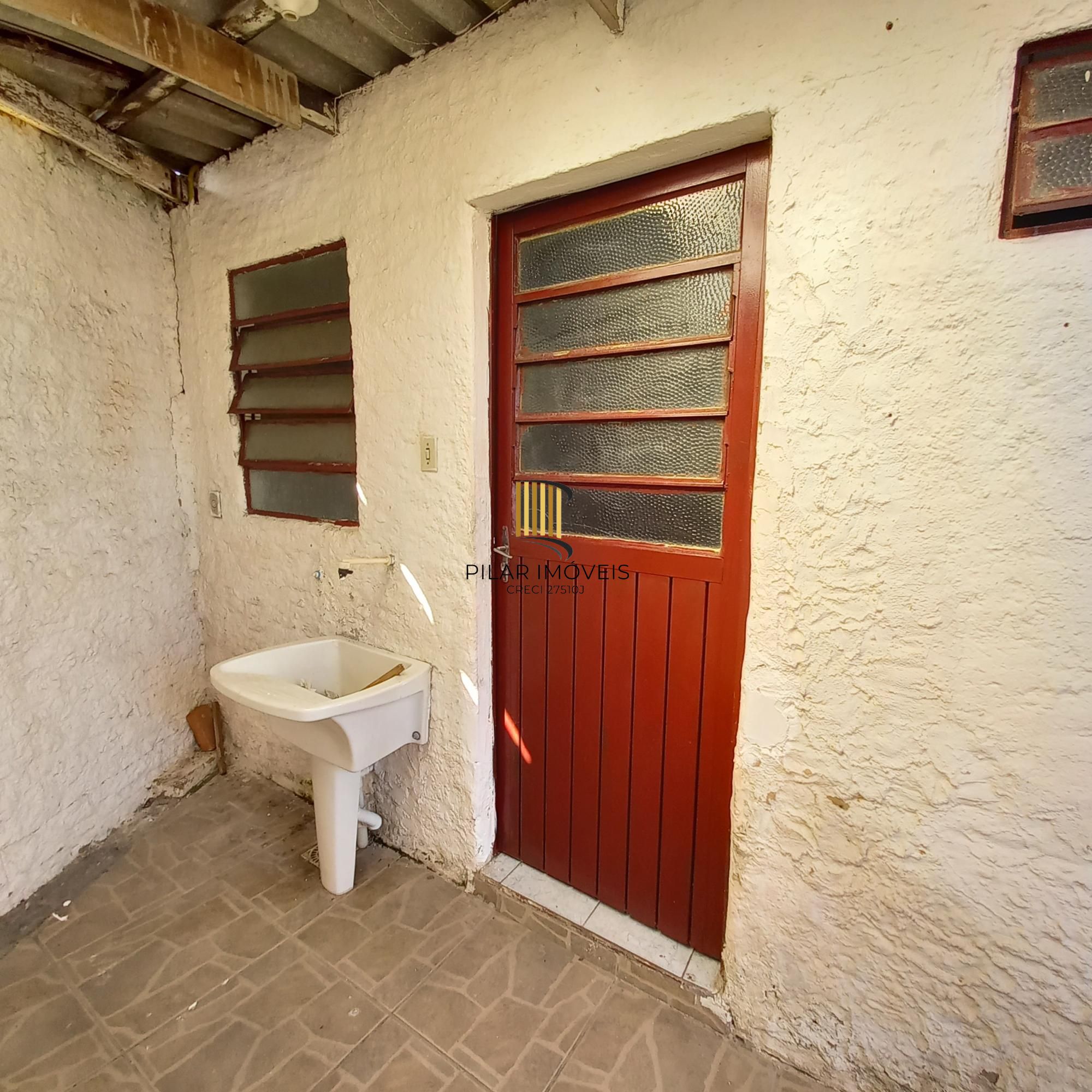 IMÓVEL PARA INVESTIDOR 5 CASAS LOCADAS