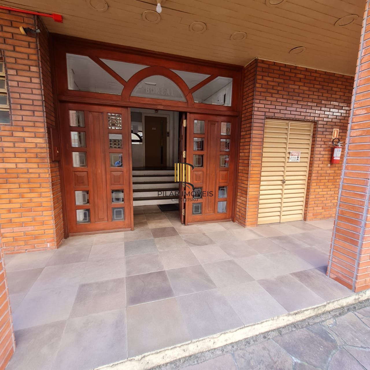 APTO 2 DORMITÓRIOS PROX. CLUBE GERALDO SANTANA