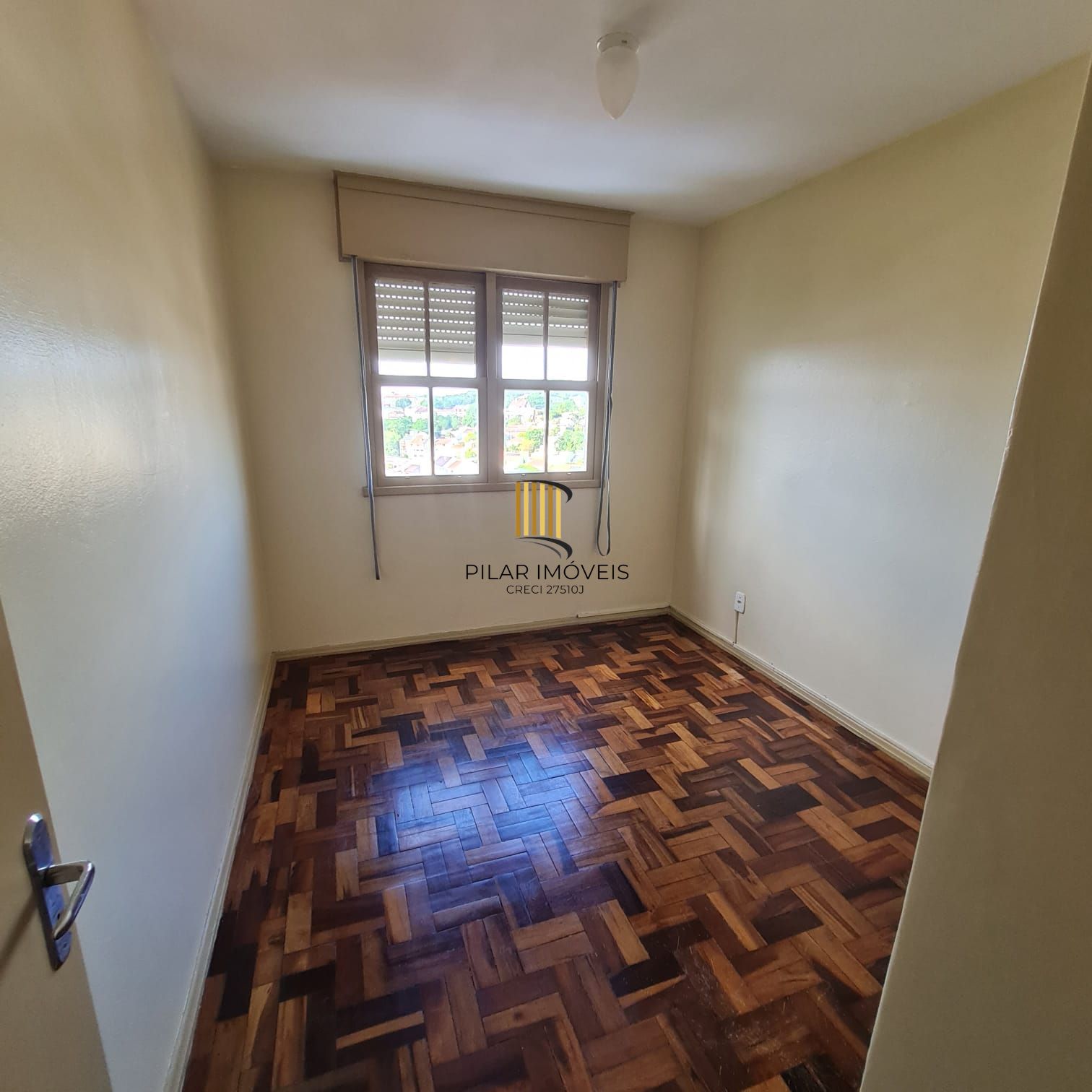 APTO DESOCUPADO IMEDIAÇÕES IGREJA SANTO ANTONIO