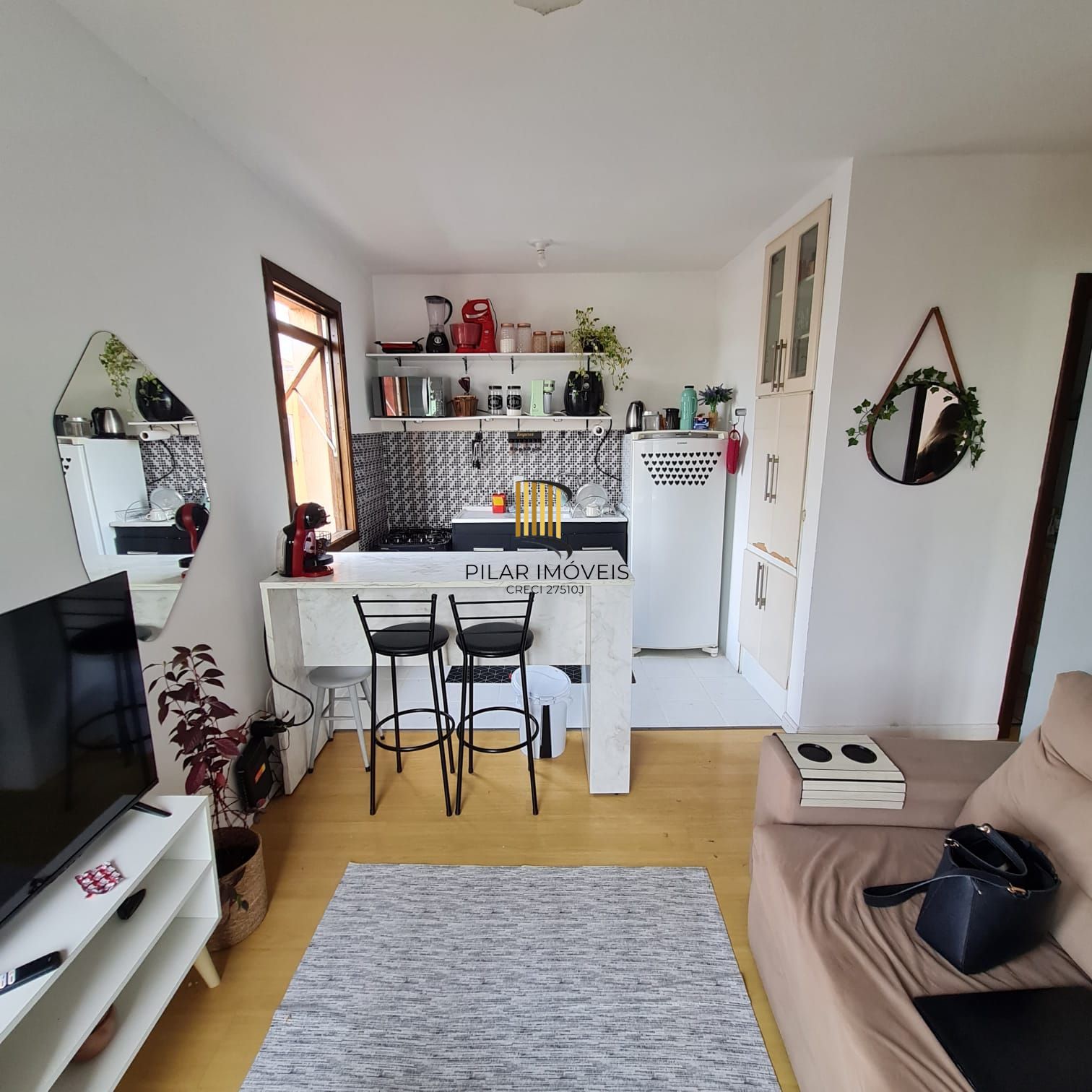 APARTAMENTO 01 DORMITÓRIO COM GARAGEM