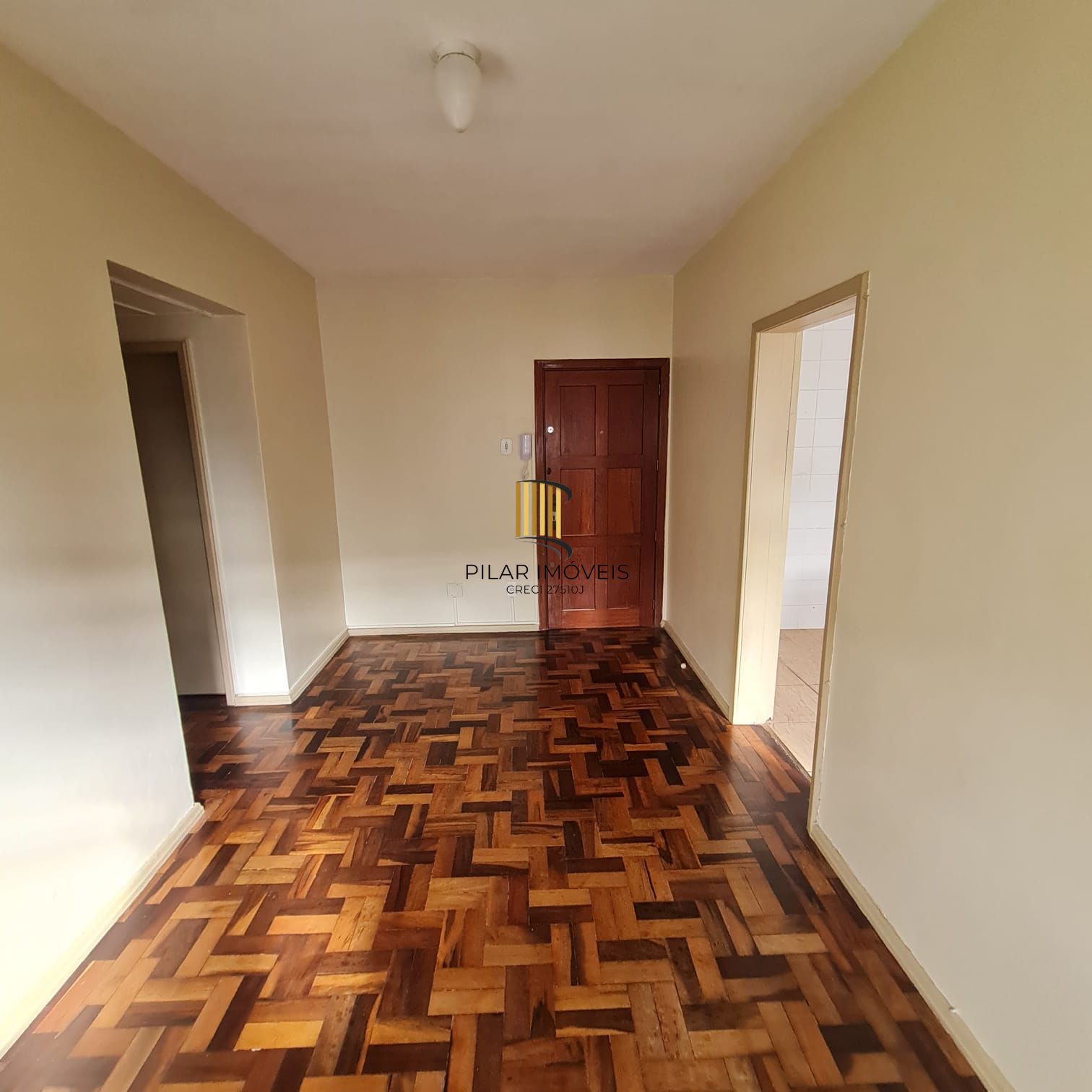 APTO DESOCUPADO IMEDIAÇÕES IGREJA SANTO ANTONIO